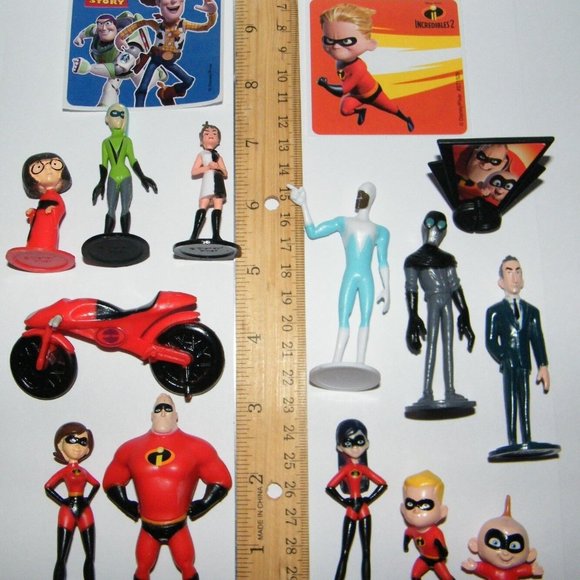 Disney Incredibles 2 Movie Figure Set of 15 with New Characters,Cycle and Bonus - Picture 5 of 6